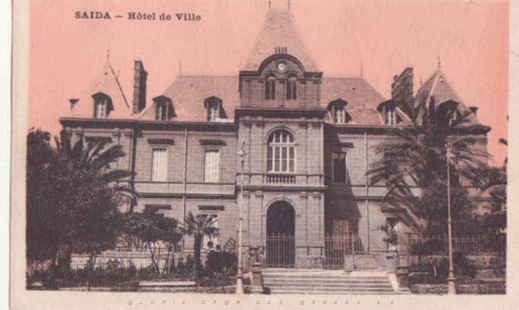 SAIDA L HOTEL DE VILLE.JPG